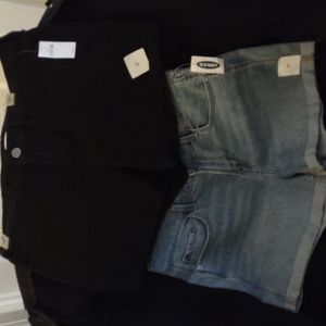 BRAND NEW OLD NAVY BOYFRIEND JEAN SHORTS NEVER WORN STILL HAVE TAGS EXCELLENT CO